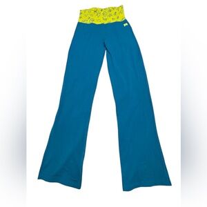 Nike Girls Youth XL Teal Yoga Lounge Pants Wide Leg Rolled Graphic Waist NWT